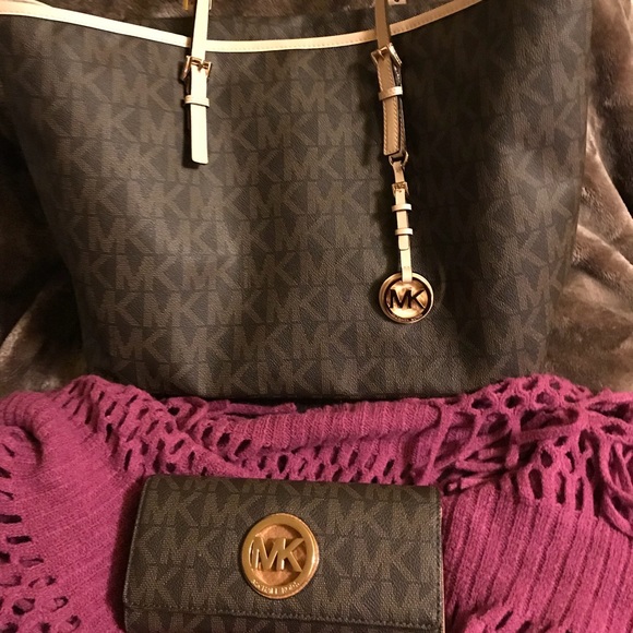 MICHAEL Michael Kors Handbags - FINAL✂️✂️MK TOTE